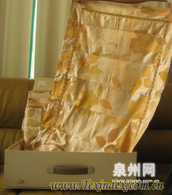萬元床上用品洗后竟掉色