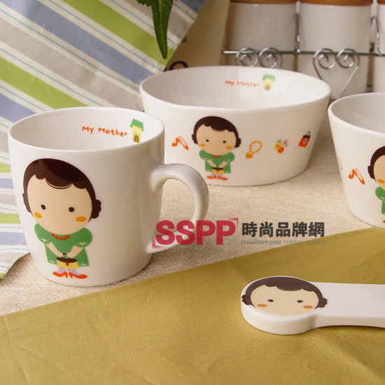 卡通餐具為生活充色彩