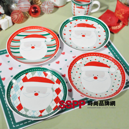 圣誕餐具營造浪漫的圣誕氣氛(一)