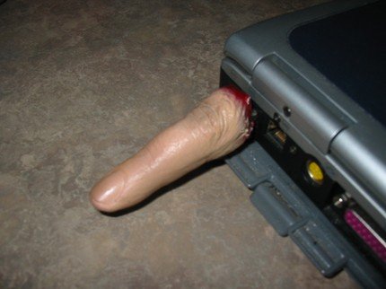 安全上網 為鼠標配一個更有意思的墊 個性創意血腥手指U盤