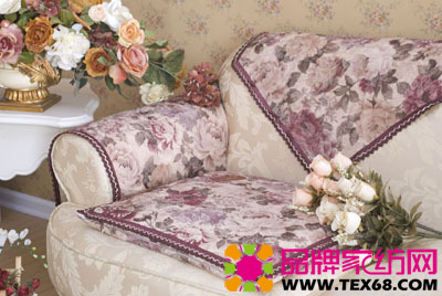 漂亮沙發巾讓沙發更美觀