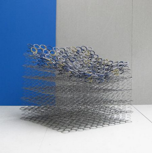 僅由彈簧構(gòu)成的彈簧沙發(fā)