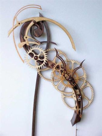 純木料打造的創(chuàng)意時(shí)鐘