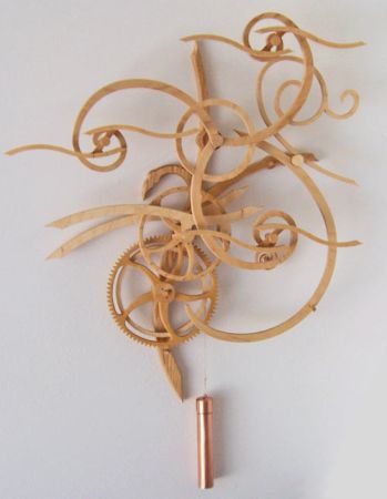 純木料打造的創(chuàng)意時(shí)鐘