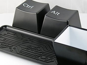 按鍵造型的極簡馬克杯