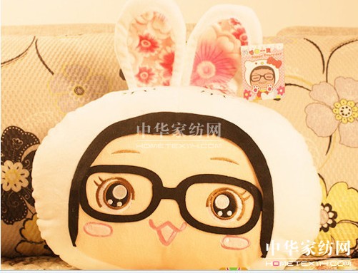 可愛(ài)菜菜靠墊 讓你愛(ài)不釋手