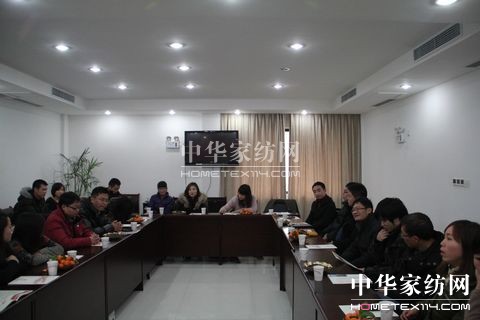 余杭家紡協(xié)會(huì)通訊員會(huì)議在余杭區(qū)經(jīng)濟(jì)發(fā)展局召開(kāi)