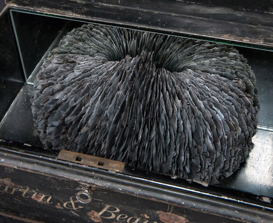 創(chuàng)意主題流動系列羽毛雕塑