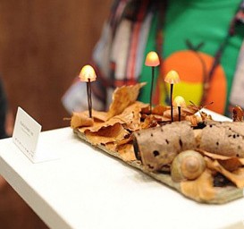 創新LED燈樹樁上的小蘑菇