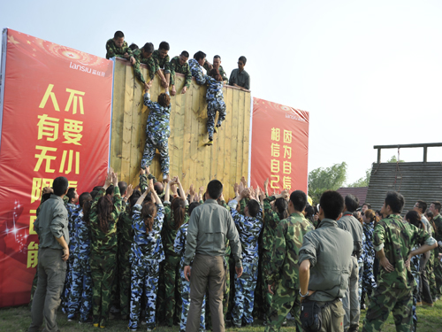 藍(lán)絲羽家紡『中流砥柱特訓(xùn)營(yíng)』成功開(kāi)營(yíng)