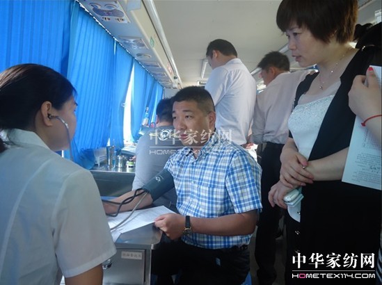 點(diǎn)點(diǎn)滴滴熱血濃寶縵愛心獻(xiàn)社會(huì)