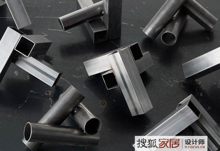 日本建筑師設(shè)計(jì)優(yōu)雅便攜邊桌Tre