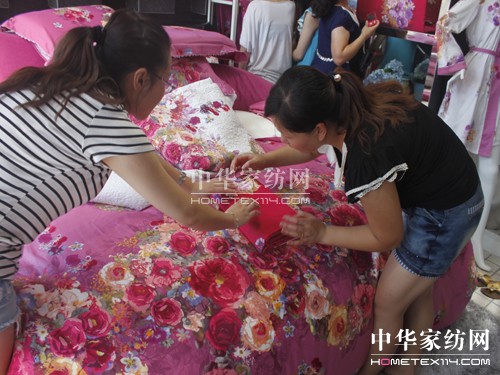 PʢҼ2012ﶬƷӖ(xn)(hu)AMɹ