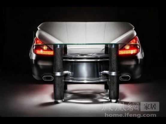 引擎顫動(dòng)名車造型的沙發(fā)套裝(上)