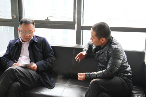 楊兆華蒞臨藍品科技視察指導