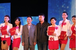 金蠶世家受邀出席世界養(yǎng)生大會