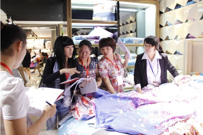 居夢萊召開2013秋冬新品發布會