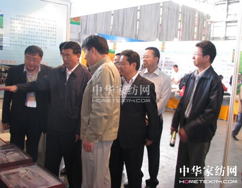 玖久絲綢家紡達成國內(nèi)外意向客戶50多位