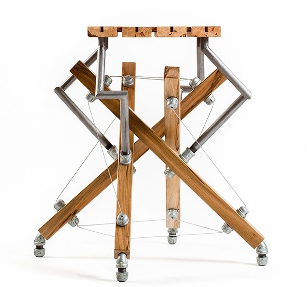 哥特式風(fēng)格的休閑桌(1)