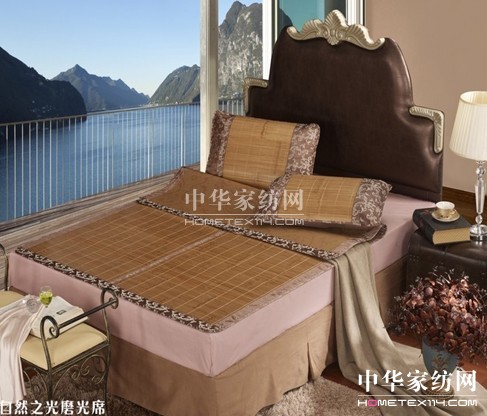 伊人島重慶百盛商廈新品鑒賞會獲贊