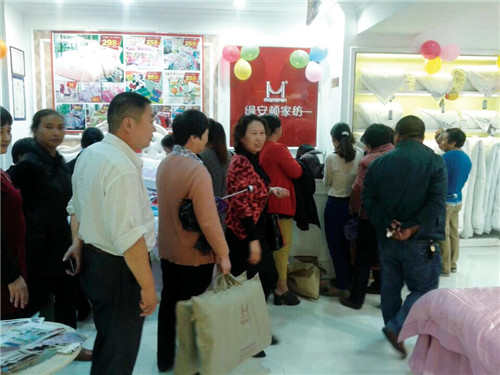 縵安頓淮安店老店新開,引發(fā)集體搶購潮