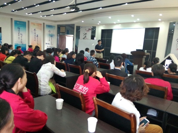 雨蘭迎來新員工全面培訓(xùn)提升個人綜合素質(zhì)