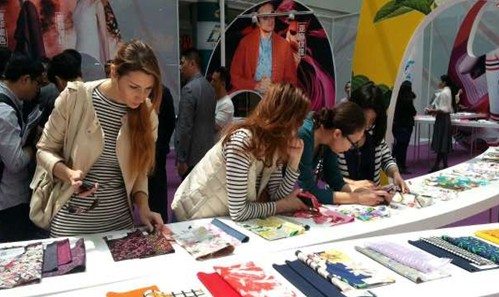 2015動起來,珠江紡織紡織城擎領中大時尚圈