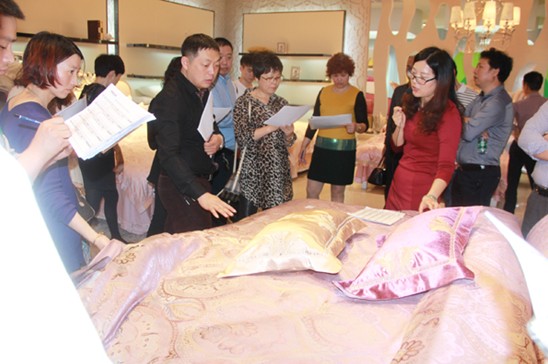 2015美羅家紡秋冬新品評(píng)審會(huì)圓滿(mǎn)落幕