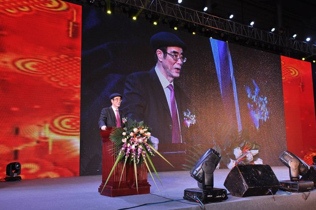 百?gòu)?qiáng)品牌鑄嶄新時(shí)代