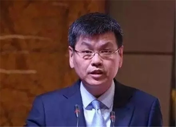 如何做到“時尚科技與協(xié)同創(chuàng)新”?聽聽中國紡織服裝企業(yè)家活動日暨海上絲綢之路產(chǎn)業(yè)對接會上的聲音