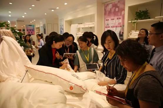 PʢҼ۵E2017ﶬƷlAMYɣsҫ35꣡